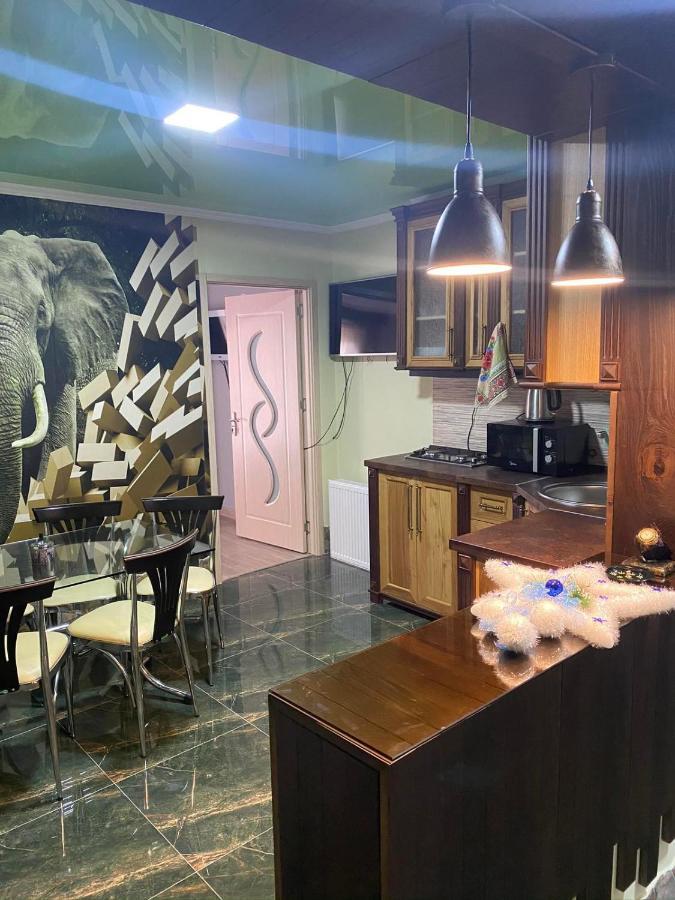 Bed and Breakfast Art Hole Kutaisi Exterior foto