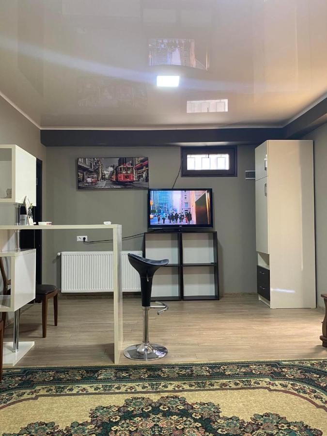 Bed and Breakfast Art Hole Kutaisi Exterior foto